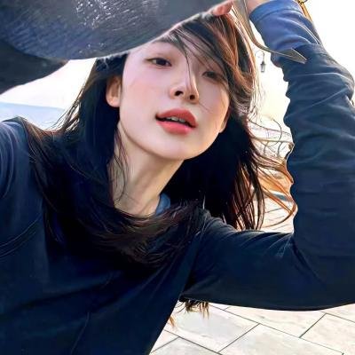 那女孩真帅